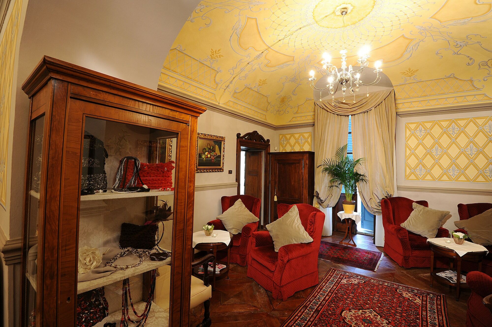 Hotel Villa Beccaris Monforte dʼAlba Екстериор снимка